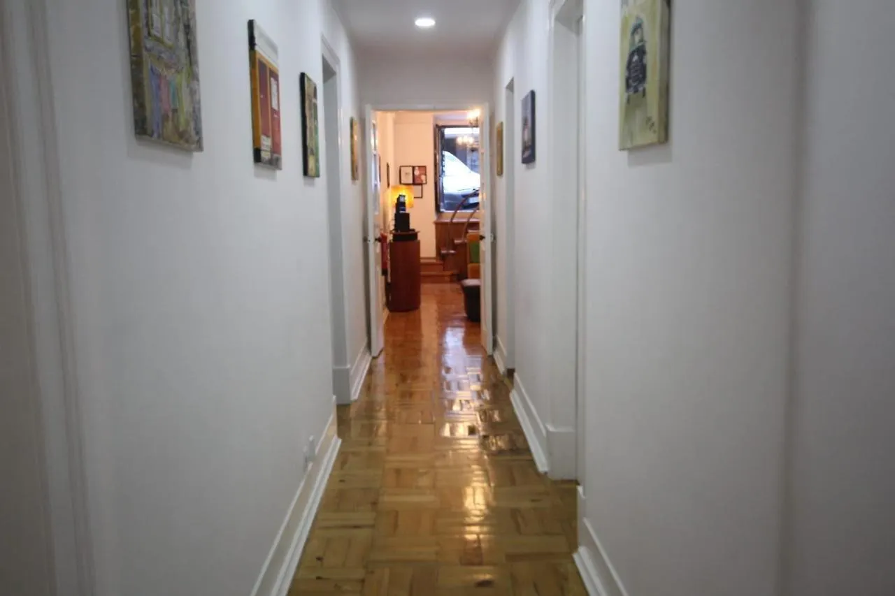 Nautic M1 R2 - Classy & Cozy Double Room With Shared Bathroom In Marques Pombal 리스본 게스트하우스